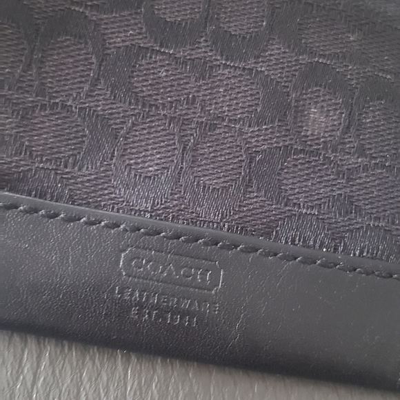 Coach Coin Mini Wallet Classic C - Picture 4 of 4